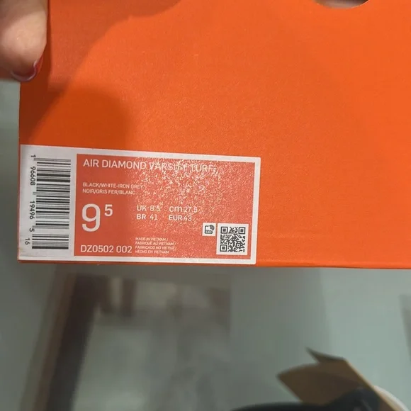 Nike. Air Diamond Varsity Turf Sneakers New never worn - Picture 5 of 7